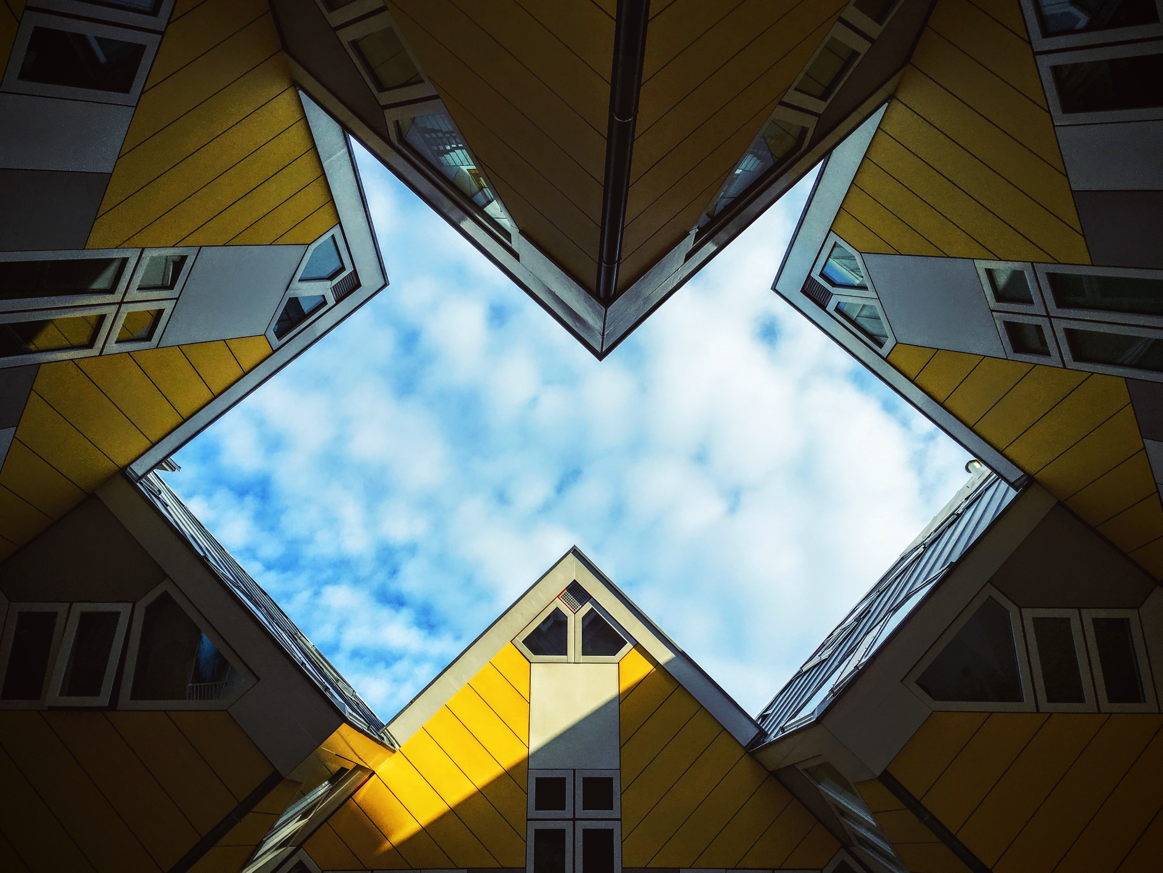 photo-H2H Rooftop ShyLight